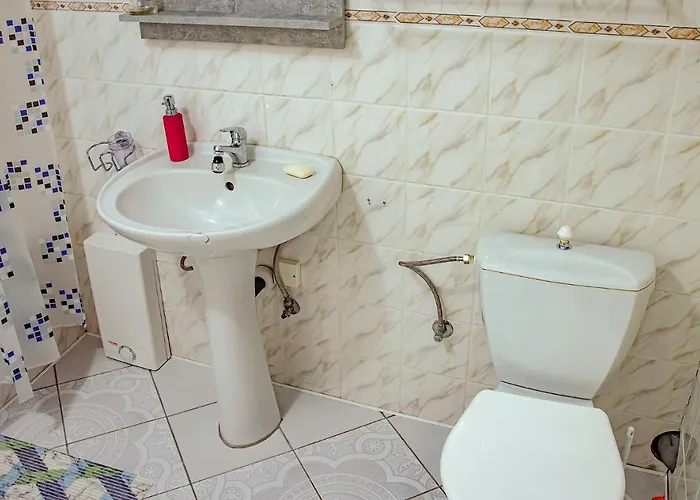 1670 Гостевой дом 3*